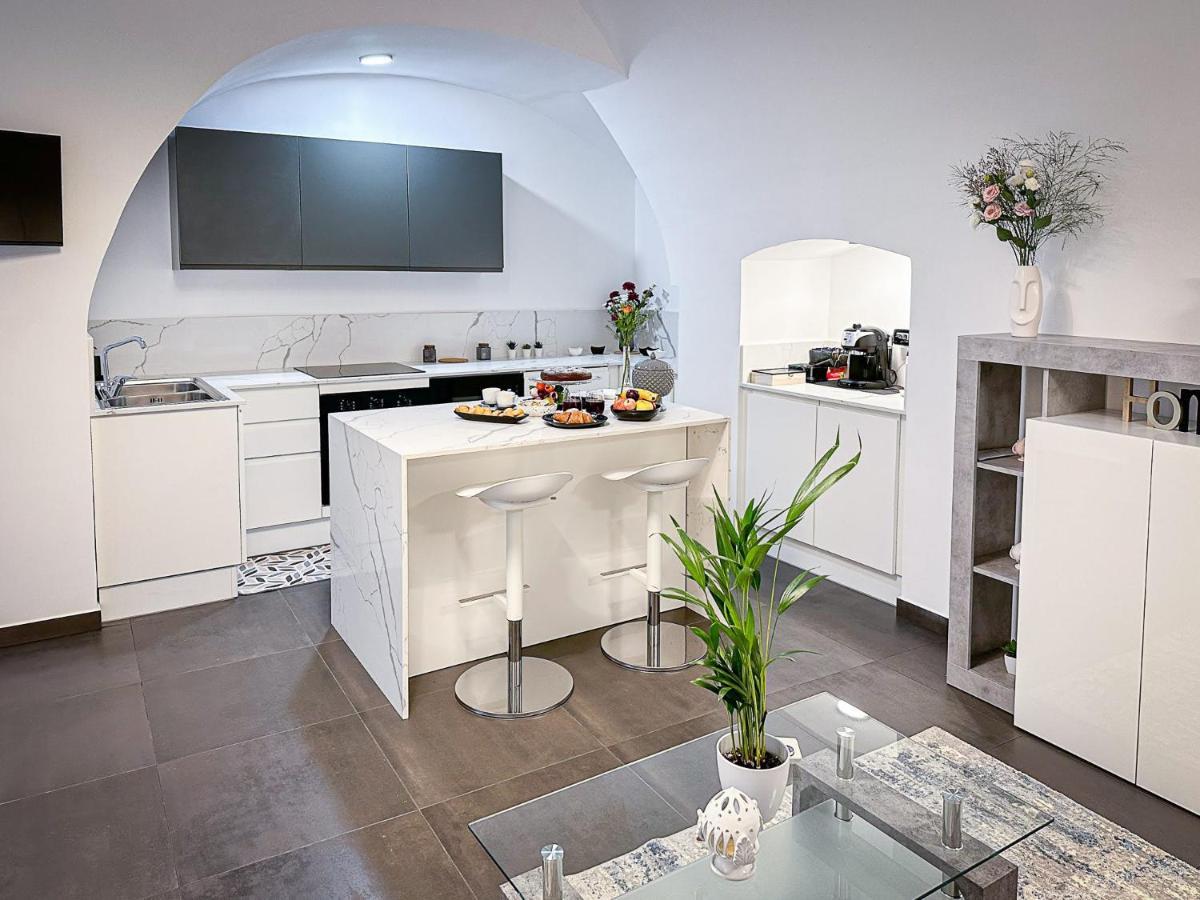 Marbel Suite Adelfia Exterior foto