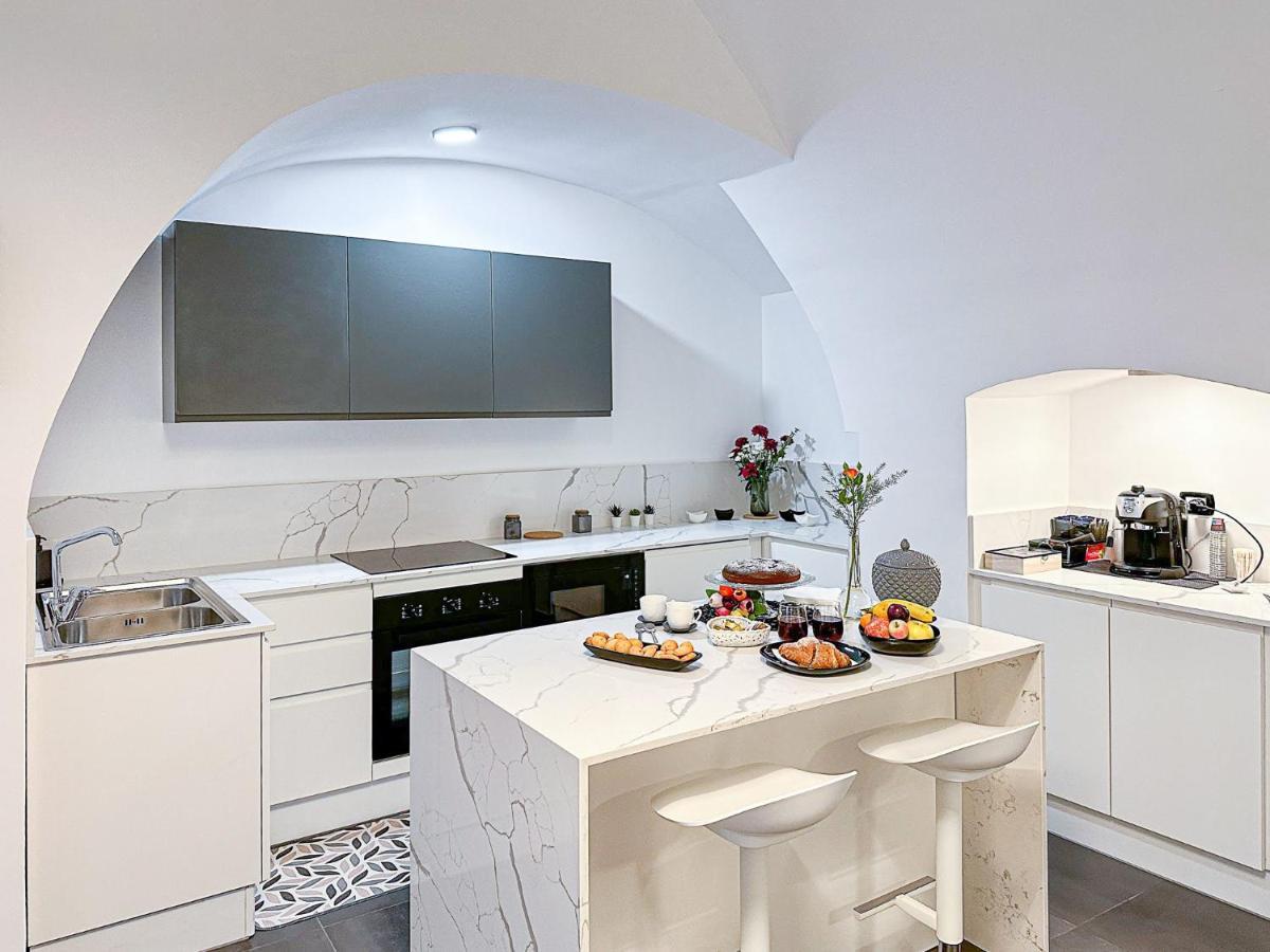 Marbel Suite Adelfia Exterior foto