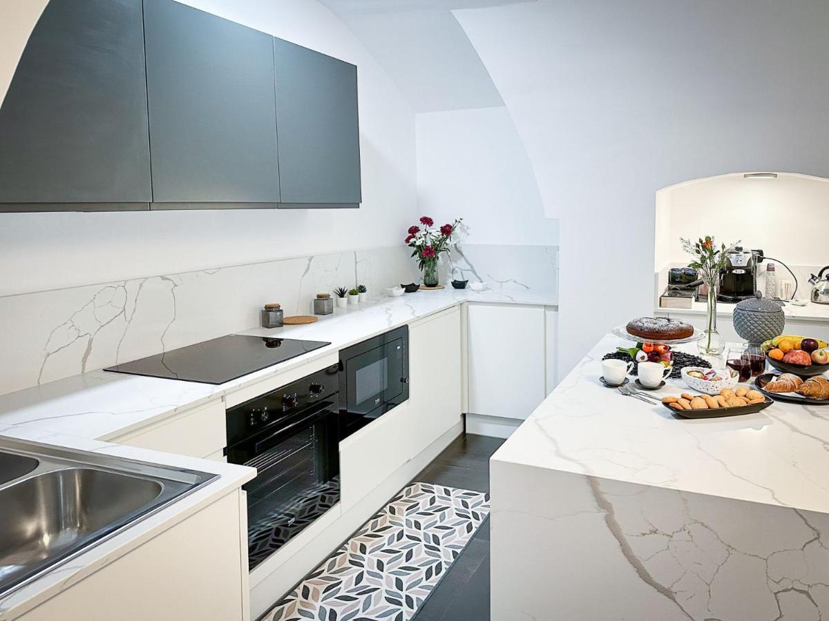 Marbel Suite Adelfia Exterior foto